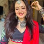 Roopal Tyagi Instagram - 🖤 🤍 ❤️ #navratri2023 #digitalprintedlehenga #affordablefashion #navratrilook #garba