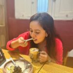 Roopal Tyagi Instagram - Oh hello ☁️! We meet again 🥶 ☕️ #chikmagalur #coffee #landofcoffee #karnataka #family #trivikchikmagalur Chikmagalur