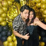 Roopal Tyagi Instagram - Biggest group hug to my personal Lion, lioness and Archer🦁 🦁 🏹 🤗 You guys know what this meant to me. Squishy hugs 🤗 P.S. @niravpsoni kudos for jheloing me since eternity 🫶🏼 #1millionfollowersparty