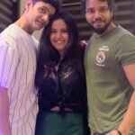 Roopal Tyagi Instagram - Viejo amigos -P2 & 3G🕺💃🕺 Since the sizzle from Spain made a comeback last night 😂 #iykyk