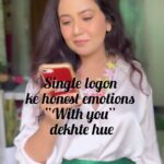 Roopal Tyagi Instagram - Last 😭 is my favourite. Comment if you have experienced even one of these emotions yeh gaana dekhte hue🥹🙄😭 #withyou #honestemotions #jealousy #hopeful #hopeless