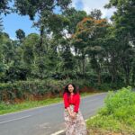 Roopal Tyagi Instagram - The grandeur of nature reminds us how insignificant we are! 🌳 ❤️ #naturelover #highway #waterfall #coorg #karnataka Coorg Madikeri