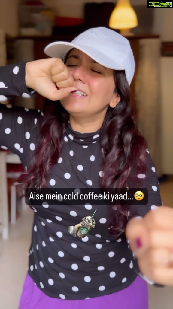 Roopal Tyagi Instagram - Cold ki daastaan.. Himesh ki zubaan 🤧🤒😷 Anyone who knows me knows how much I like Himesh’s music.. cheers me up all the time! 💃 🎶 #cold #funnyvideos #himeshreshammiya #jhalakdikhlajaa #aashiqbanayaaapne #yaadsatayeteri