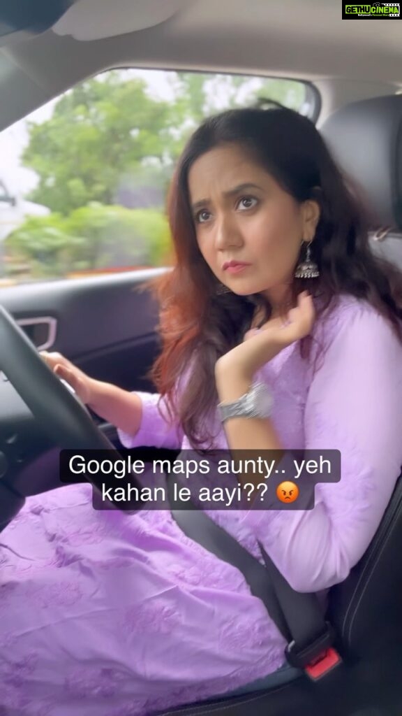 Roopal Tyagi Instagram - Cafe kahan hai? 😡 why google maps why? #googlemaps #truestory #real21stcenturyproblems #funnyreels