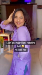 Roopal Tyagi Instagram - Don’t worry, you’re not alone. High five ✋ tumhare dukh mein sab aa jayenge poochne “kya hua”, lekin tumhari khushi mein koi khush nahi hota. #satyavachan 

#hatersgonnahate #dontbother #youarenotalone
