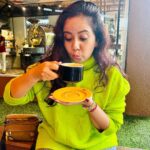 Roopal Tyagi Instagram – I tried the Kopi Luwak coffee in Coorg. It’s an expensive coffee made in a way that I always found weird 🫣 but since I’m a coffee lover I had to try it! Swipe till the end to see how I felt about it. 
And yes, I couldn’t sleep that night till 2am 😵‍💫 While the coffee was super smooth, it was also super strong 🫨☕️ 

#coffeelover #kopiluwak #coffee #coorg #karnataka Coorg Madikeri