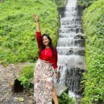 Roopal Tyagi Instagram - The grandeur of nature reminds us how insignificant we are! 🌳 ❤️ #naturelover #highway #waterfall #coorg #karnataka Coorg Madikeri