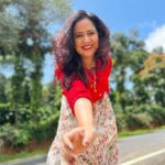 Roopal Tyagi Instagram - The grandeur of nature reminds us how insignificant we are! 🌳 ❤️ #naturelover #highway #waterfall #coorg #karnataka Coorg Madikeri