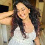 Roopal Tyagi Instagram - Good morning! Have a blessed day #instaFam 😻