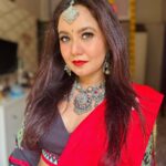 Roopal Tyagi Instagram - 🖤 🤍 ❤️ #navratri2023 #digitalprintedlehenga #affordablefashion #navratrilook #garba