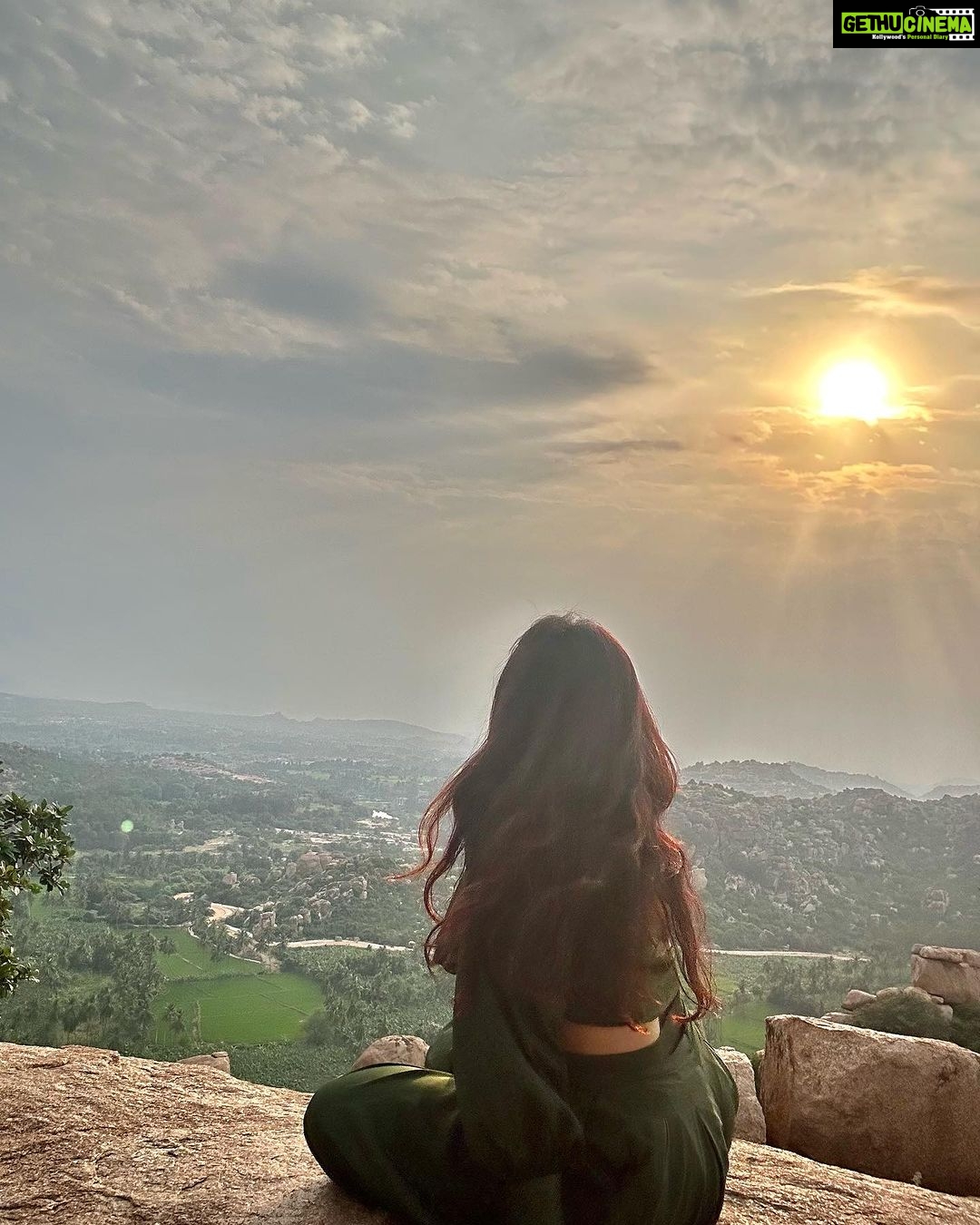 Roopal Tyagi Instagram - Let the shadows, fall behind you! ☀️ #towardsthesun #sunshine #goodmorning Anjanadri Hill