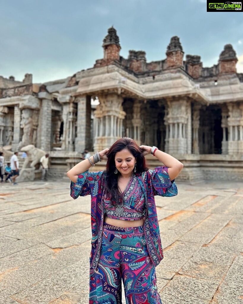 Roopal Tyagi Instagram - Hampi reminds us that everything is temporary. A once lavish, rich and vibrant culture, today stands still in time.. leaving behind ruins …albeit stunning! This place has a different vibe. You gotta visit to know ✨ #hampidiaries #indiatravelgram #karnataka #hampi #unescoworldheritage #vijayanagaraempire Hampi, Karnataka