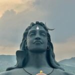 Roopal Tyagi Instagram - Aum Namah Shivaay 🕉️ #adiyogi #aumnamahshivaya #ishafoundation #adiyogichikkaballapur #shivatemple #mahadev #nagatemple #naga Adiyogi Statue Chikkaballapur