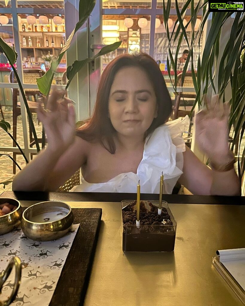 Roopal Tyagi Instagram - Almost every year, birthday celebrations begin with you @parimn 🥰 actually, you make it a celebration! Full lo’u’ve only for you. 🥹 3 to eternity ♾️ 🐛🕳️ 💖 #happybirthdaytome Bangalore, India