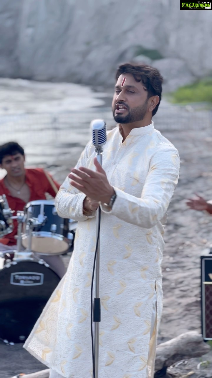 Roshan Prince - 63.8K Likes - श्री गणेश चतुर्थी की सभी भक्तों को हार्दिक शुभकामनाएं During the Shoot of #shreehanumanchalisa