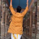 Roshan Prince Instagram - श्यामा की मुझ पे जो नज़र पड़ी है, लगता है मेरी भी कदर पड़ी है 🌷🌷🌷 VRINDAVAN Link in BIO Vrindavan dham