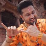 Roshan Prince Instagram - वृंदावन - इस जन्माष्टमी को श्री बाँके बिहारी जी को मिलने जायेंगे || OFFICIAL TEASER #Vrindavan Full Video releasing on 30th August, 2023 Singer / Lyricist / Composer : @theroshanprince Music : @amdadali_official Video : @sohi_saini @neerajkrathi DOP : @dop_rawhit Artwork: @impressivedesignstudio Digitally Powered by : @believemusicindia @believemusiccanada Vrindaban - वृंदावन