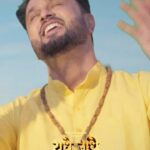 Roshan Prince Instagram - लागी है लगन मोहे लाल जू नाम में, खुशियां ही खुशियां दिखी हैं तेरे धाम में, राधे राधे श्याम 🌷 #RadheRadheShyam OUT NOW Link in Bio Barsana Radhe Rani Temple