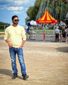 Roshan Prince Instagram - Winter, summer, happiness, and pain; Giving, appearing, disappearing; Non-permanent, all of them; Just try to tolerate.
- Bhagavad Gita 🌷