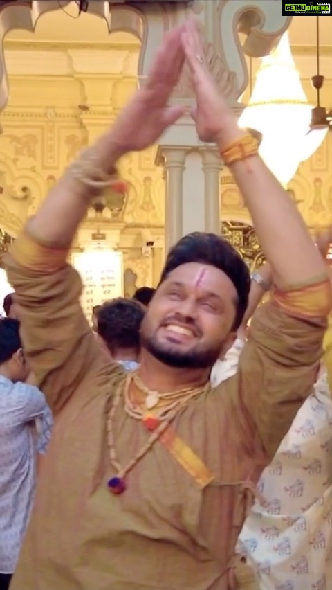 Roshan Prince Instagram - राधे-राधे बोलूंगा मैं कृष्णा-कृष्णा गाऊंगा वृन्दावन में नाचूंगा मैं रौशन हो जाऊंगा 🌷🌷 Thanks for Loving #VRINDAVAN 🌷 Vrindavan Dham