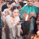 Roshmi Banik Instagram - हरे कृष्णा, हरे कृष्णा, कृष्णा-कृष्णा, हरे-हरे हरे रामा, हरे रामा, रामा-रामा, हरे-हरे | 🦚✨🪷🙌🏻✨🙏🏻 . . . . . #harekrishna #ganpatibappamorya #ganeshchaturthi #festive #festivevibes #grateful #blessed #roshmibanik #reelsinstagram #bhagvatgita #iskcon