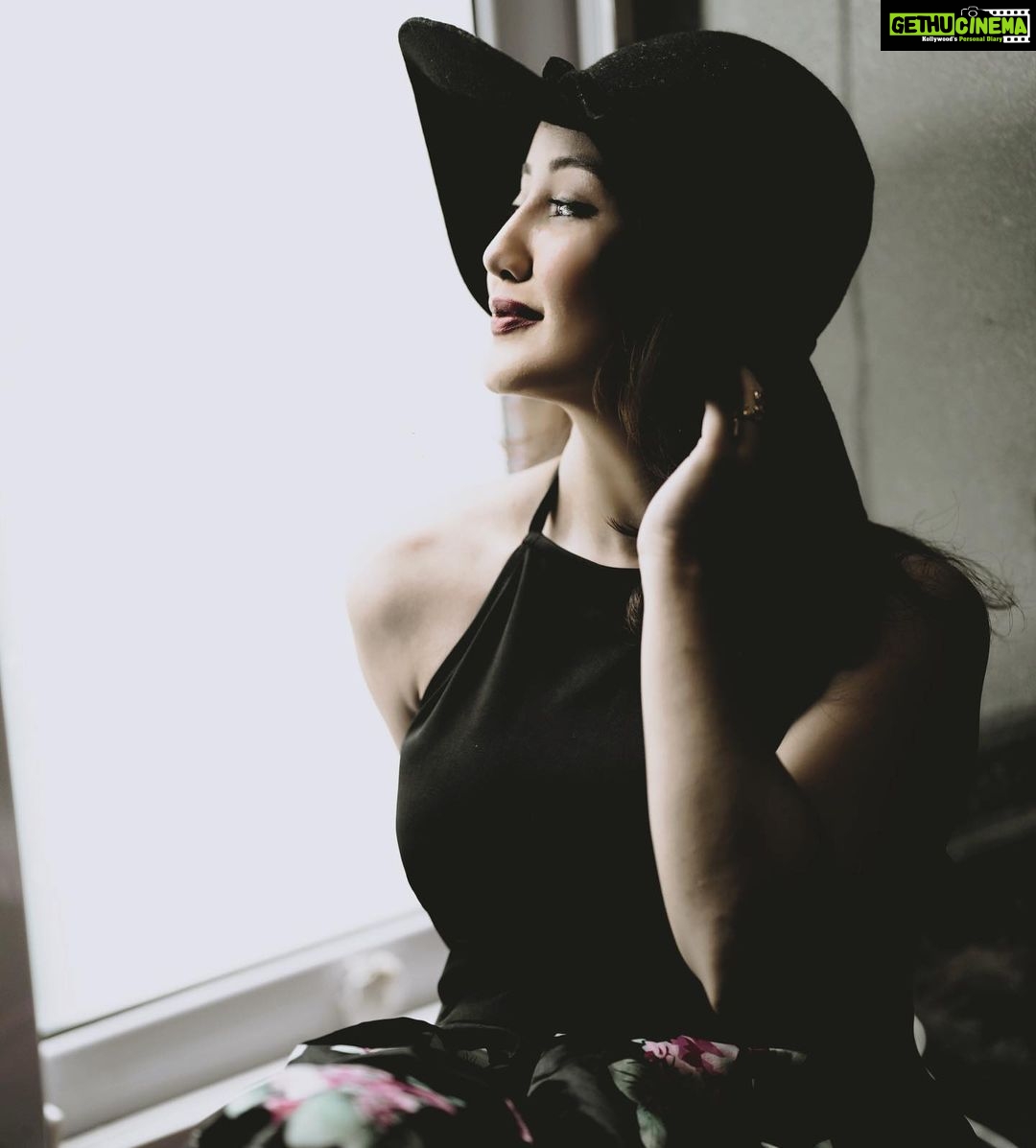 Roshmi Banik Instagram - Call it what you like. 🌒✨ . . . . . . #portrait #roshmibanik #roshfam #love #picoftheday #postoftheday #ootd #instagood #instagramers
