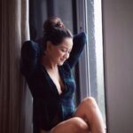 Roshmi Banik Instagram - A love that drowns the oceans. 🌊 . . . . . . 📸 @aakash.nair_goa.photographer . . . . #morning #throwback #throwbackthursday #tbt #love #blessed #roshmibanik #newpost #picoftheday #ootd