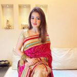 Roshmi Banik Instagram - Elegance ❣️ . . . . . #goodmorning #saree #traditional #bollywood #roshmibanik #foryou #love #happy #blessed #grateful
