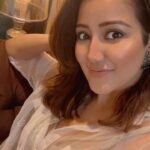 Roshmi Banik Instagram - Friyayyyy is it?!?!