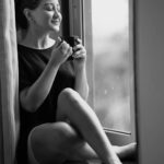 Roshmi Banik Instagram - My brew-tiful Sunday morning. ☕️🌱🤍 . . . . . . 📸 @aakash.nair_goa.photographer . . . . . #sunday #morning #coffee #love #weather #blackandwhitephotography #candid #roshmibanik #coffeelovers #portrait #photography #igers #instagram #instagood