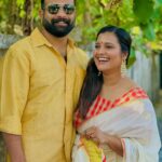 Roshna Ann Roy Instagram - Us 🌼🫶🏽” @7plus.shots.__ @lphntstories.by.roshna #lphntstories #onam2023 Aluva