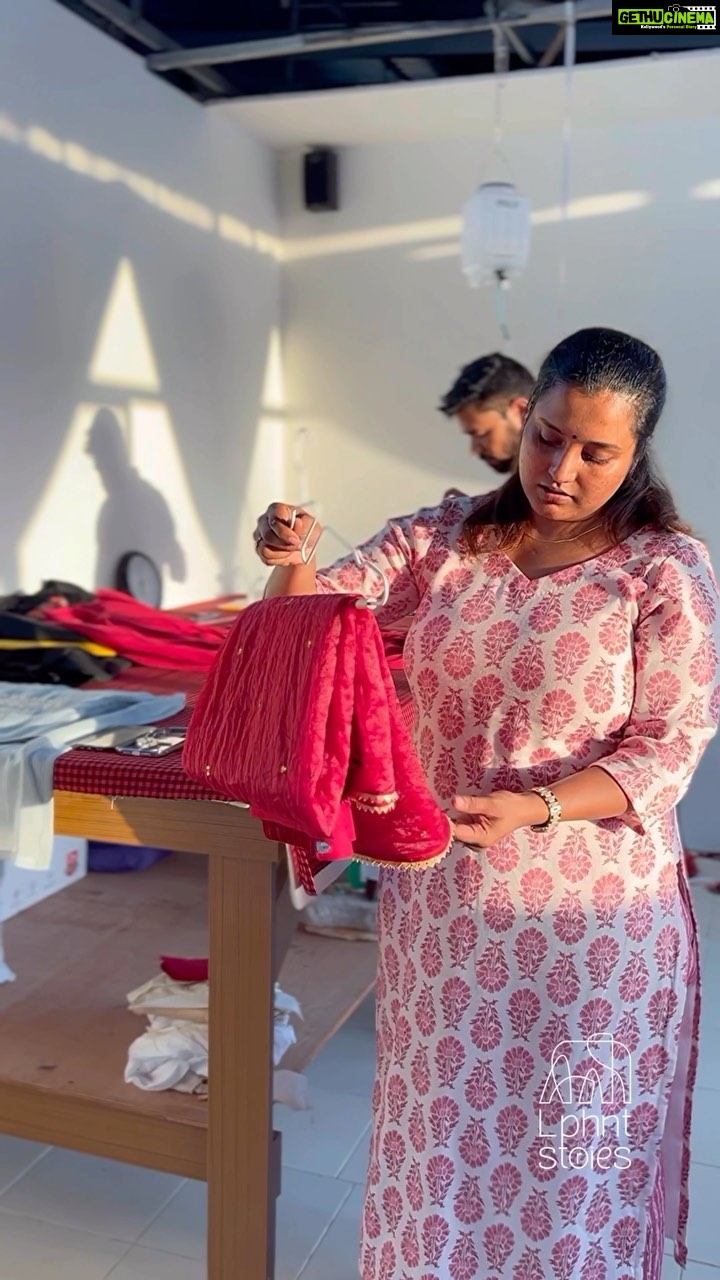 Roshna Ann Roy Instagram - … ❤️🐘..really very happy to be able to do the same pattern as the customer said…. ❤️🐘 thank u somuch Divya , @gopinath_divya glad tht u chosen us !!! @lphntstories.by.roshna @roshna.ann.roy . “making customers “feel special” ❣️❣️😘❤️ DM … ❤️ ….. Contact : 📞7994445358 9895545566 Services Provided : stitching , designing ,hand embroidery , machine embroidery , wedding collections, kids party wears,wedding family concepts, menswear, groom concepts …etc .. #weddingdress #keralapartywear #weddingtheme #lphntstories #designinspiration #weddingreception #bridaldress #weddingcouture #clothingbotique #clothing #costumebride #allindiadelivary #weddingconcept #roshnaannroy #lphntstories #costume #designer #costumedesigner #bridalcostume #weddingtrial #bride #partywear