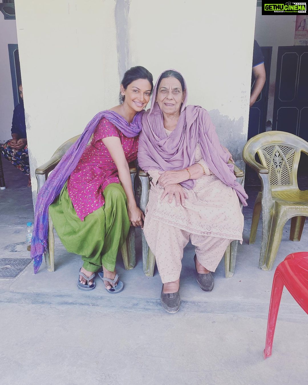 Rubina Bajwa Instagram - Happy Birthday @nirmalrishiofficial ji ⭐️ #buhebariyan releasing September 15 🧿 In Cinemas Worldwide on 15 th SEPTEMBER #buhebariyan @neerubajwa @nirmalrishiofficial @rubina.bajwa @udaypratapofficial @jagdeepsinghwarring @thite_santosh @sarla1990 @waheguru_academy @officialrupinderrupi @gurpreetkaur.bhangu.5 @iseemakaushal @simonesinghp @baljinderkaur_ballu #jatinderkaur #dharminderkaur @jaswinderbrarofficial @neha12dayal @malkeetrauni @sukhwinderrajbuttar @parkashgadhu @ballibaljitofficial @actordeepakniaz @sandy24fps @munishomjee @uifilmsind @amit.juneja.12 @sunnyrajusa @bharat_raawat @designer.nitasha @mandeeptaunque @jatindersingh811 @binnu_sharma @praveenaawara @gurmohdamusic @veetbaljit_ @varunbansal08 @surinderbaba1 @ekam_balluana @jyoti.nooran.1998 @gurmeetsinghhoffocial @Prabhbainsmusic @Chetsinghmusic @sembhyk @arvindchoreographer @ @tipspunjabi @tips @kumartaurani @girishkumart @itsneerubajwaentertainment #buhebariyan