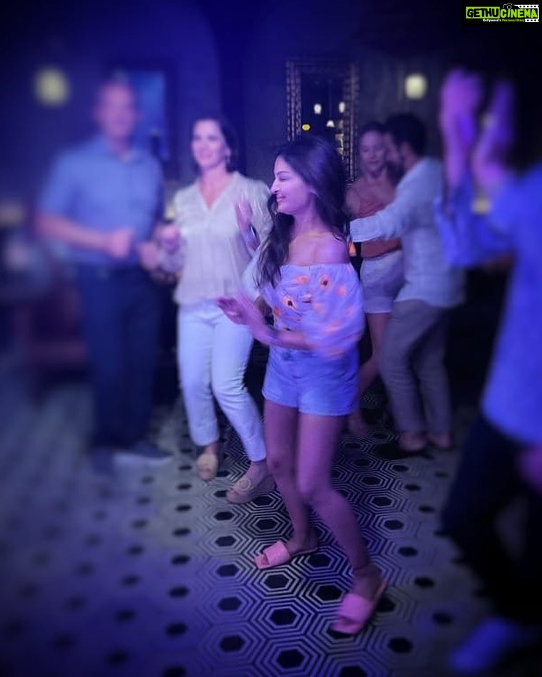 Rubina Bajwa Instagram - 🎶Lost In The Melody🎵 La Botica Speakeasy