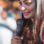 Rubina Bajwa Instagram - Neeru Bajwa and the team of Buhe Bariya came to meet our girls of 1 Girl 1 Football at Daumajra village. These young girls have been breaking gender stereotypes at their level by training in football. Their motivation to make it big in life gets fuelled when they meet role models like @neerubajwa @rubina.bajwa @jaswinderbrarofficial who make movies like Buhe Bariya. Thank you, for inspiring these young girls and for letting them know that the can break free of every stereotype. ਨੀਰੂ ਬਾਜਵਾ ਅਤੇ ਬੂਹੇ ਬਾਰੀਆਂ ਫਿਲਮ ਦੀ ਟੀਮ ਪਿੰਡ ਦਾਊਮਾਜਰਾ ਵਿਖੇ ਸਾਡੀਆਂ 1 Girl 1 Football ਦੀਆਂ ਕੁੜੀਆਂ ਨੂੰ ਮਿਲੇ ਅਤੇ ਉਨ੍ਹਾਂ ਦੀ ਹੌਸਲਾ ਅਫਜ਼ਾਈ ਕੀਤੀ। ਇਹ ਕੁੜੀਆਂ ਵੀ ਸਮਾਜ ਦੀਆਂ ਬੂਹੇ ਬਾਰੀਆਂ ਤੋੜ ਕੇ ਆਪਣੇ ਸੁਫਨਿਆਂ ਨੂੰ ਪੂਰਾ ਕਰਨ ਦੇ ਸਫ਼ਰ ਉੱਤੇ ਚੱਲ ਰਹੀਆਂ ਹਨ। ਬਹੁਤ ਧੰਨਵਾਦ ਨੀਰੂ ਬਾਜਵਾ ਜੀ ਅਤੇ ਬੂਹੇ ਬਾਰੀਆਂ ਫਿਲਮ ਦੀ ਟੀਮ।