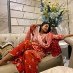 Rubina Bajwa Instagram - #buhebariyan Releasing September 15th 💁🏽‍♀️ @hairbyramacoiffeur 👗 @shopmulmul 💍 @tribebyamrapali