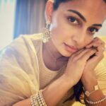 Rubina Bajwa Instagram - #buhebariyan September 15th 💁🏽‍♀️ @hairbyramacoiffeur 💍 @manimuktaajewels