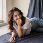 Ruhani Sharma Instagram - Hey cuties 🌸 . . . . . 📸 @pranil_chintewar MUA @makeuphairbyrahul Stylist @__.gunjan.__