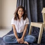 Ruhani Sharma Instagram - 🌻 . . . . 📸 @pranil_chintewar MUA @makeuphairbyrahul Styling @__.gunjan.__