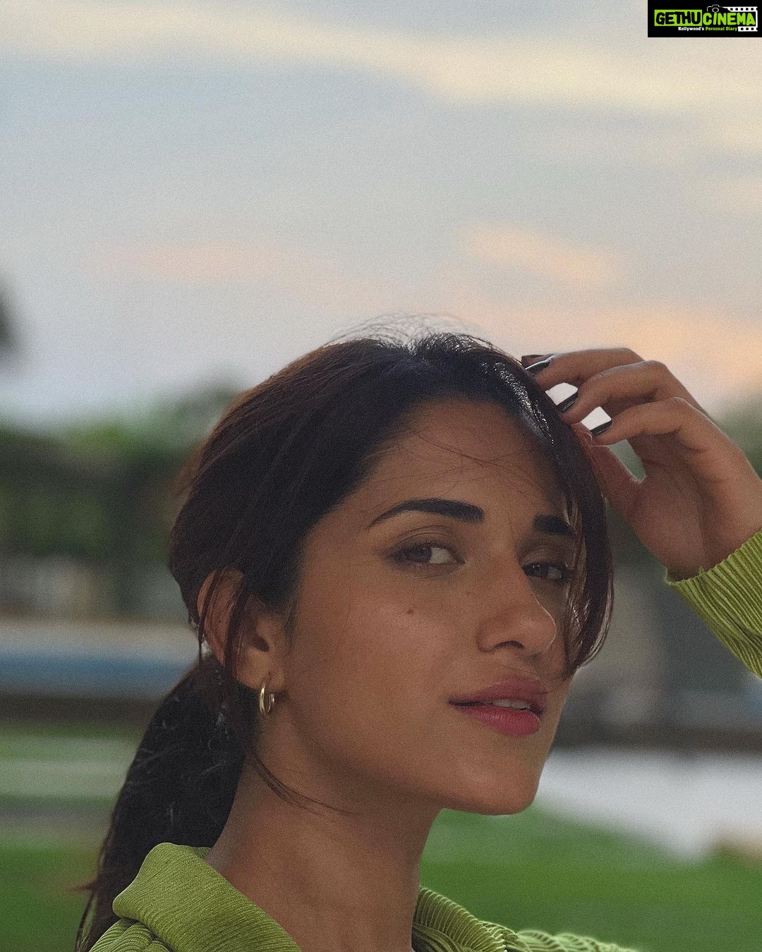 Ruhani Sharma Instagram - With you FOR you 🍁 . . . . 📸 @saragurpals ♥️