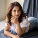 Ruhani Sharma Instagram - Hey cuties 🌸 . . . . . 📸 @pranil_chintewar MUA @makeuphairbyrahul Stylist @__.gunjan.__