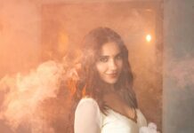 Ruhani Sharma Instagram - Which one do you like ? 🙈 . . . . . 📸 @shaktismaran MUA @makeuphairbyrahul Wearing : @keenly.sewed Stylist : @__.gunjan.__