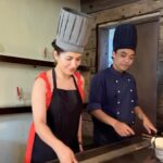 Ruhani Sharma Instagram - Let’s do #andachallege Nominating @saragurpals @aakankshasingh30 to do this. Let me know how many of you can join me in this. PS : Just doing some random challenge to show off my useless skills 🐒