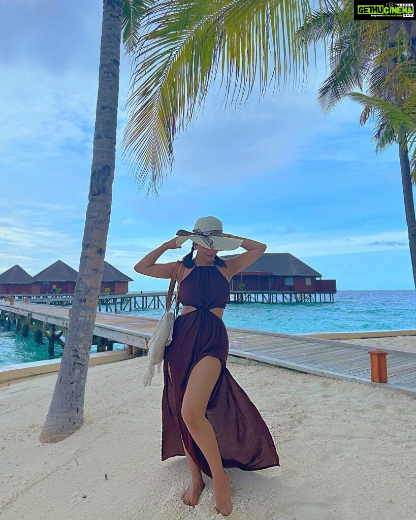 Ruhani Sharma Instagram - Living the life of my dreams 🏝️♥️ . . . . . . . #grateful @mirihi_island_resort Mirihi Island Resort