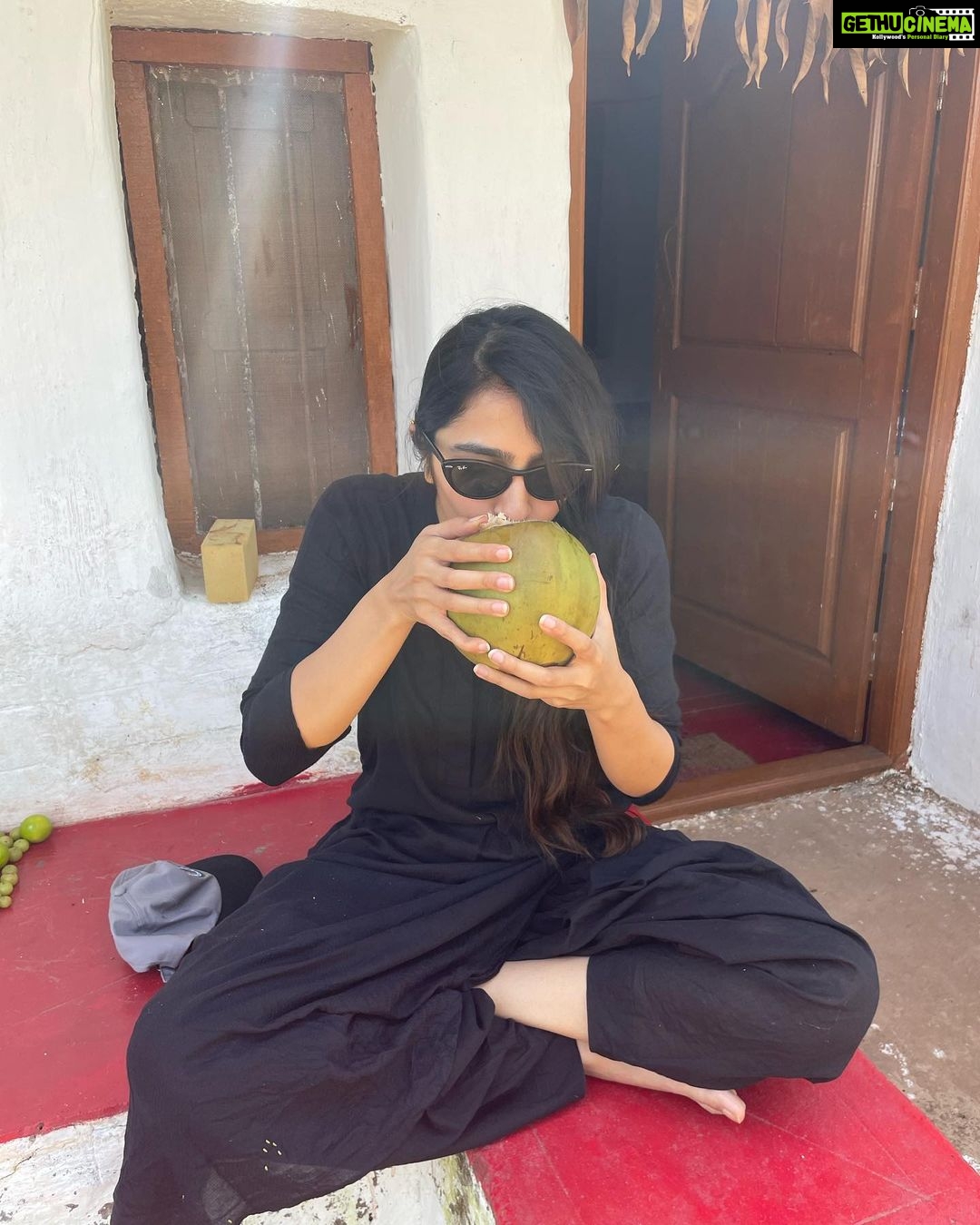 Rukmini Vasanth Instagram - a love story π΄ swipe to see the greatest birthday wish Iβve ever got ππ Ps. Feeling the need to clarify that itβs not my birthday today π