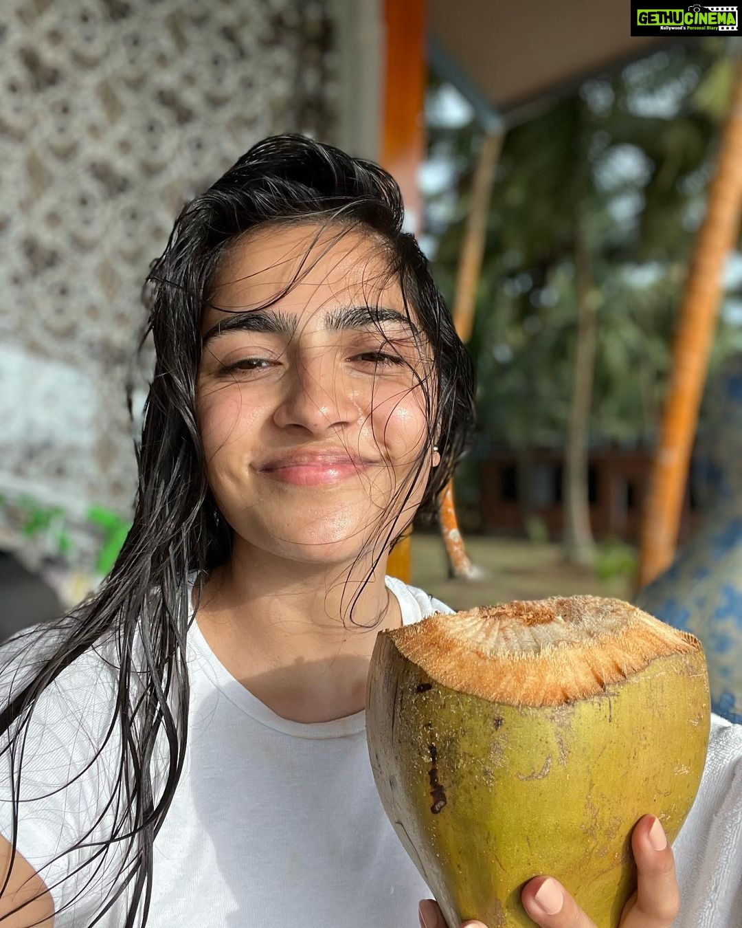 Rukmini Vasanth Instagram - a love story π΄ swipe to see the greatest birthday wish Iβve ever got ππ Ps. Feeling the need to clarify that itβs not my birthday today π