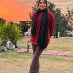 Rukmini Vasanth Instagram - Sunrise, sunset and portraits taken by a 5 year old. #sunday #TheresAPunSomewhereInThere #PunGodsForgiveMe