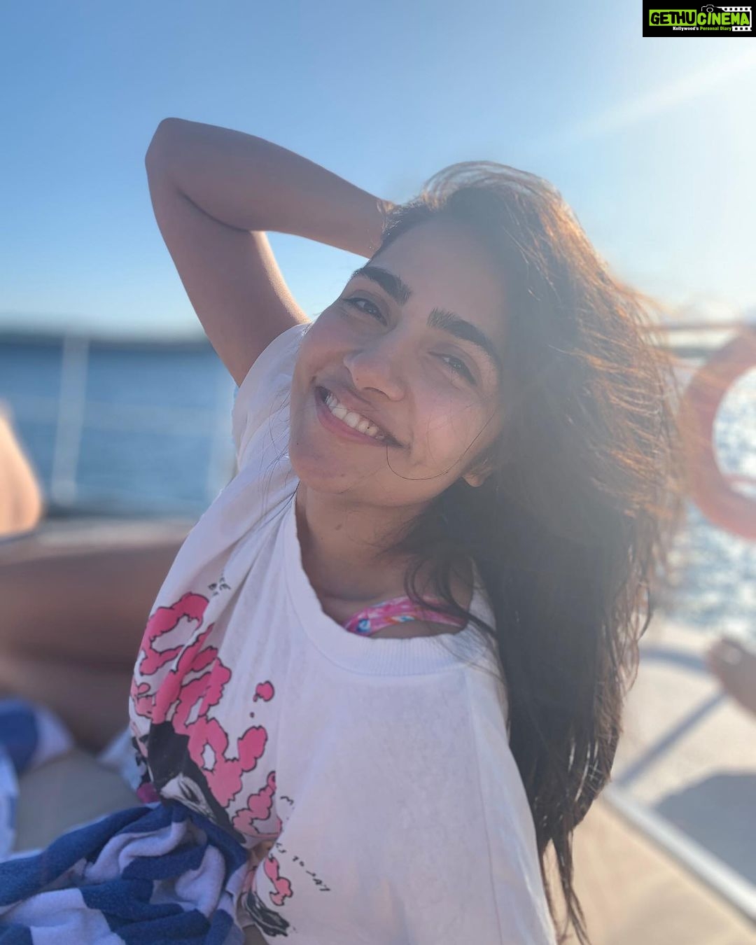 Rukmini Vasanth Instagram - 🩵 back to the sea 🌊
