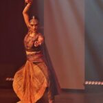 Rukmini Vijayakumar Instagram - ANUBHAVA , in #chicago with @ambisub & @rohanrhythm @aimforsevausa Photos @transcendphotography Taking a two week break at home and going back for the last set of shows. It’s been a gruelling tour, but such a learning experience for me on so many levels. I’m so lucky to have my art… And so happy to be home for two weeks!! Time for #family #kong & #training @somyarout2806 and dancing with my @raadhakalpa girls Also have one very big show of “The Goddess” coming up next week in chennai!! (All details in my bio) #dancer #dancerlife