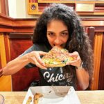 Rukmini Vijayakumar Instagram - I’ve been to Chicago several times…. But this is the first time that I spent a day doing all the touristy things… and I loved it 😁 #skydeck #chicago #navypier #willistower #visitchicago #dancerlife #tour Skydeck Chicago